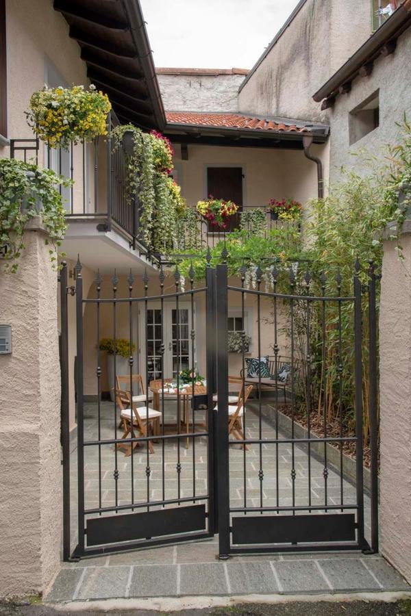 Casa Mia Villa Castelveccana Exteriör bild