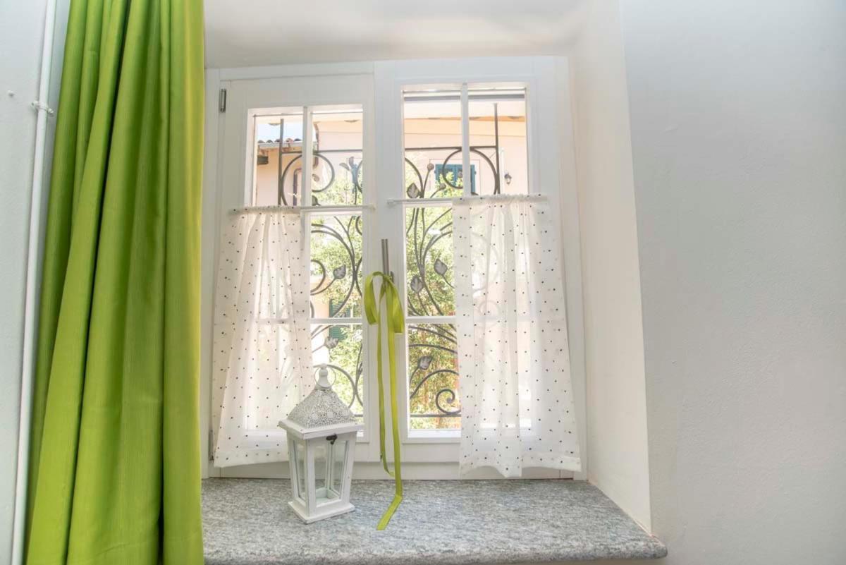 Casa Mia Villa Castelveccana Exteriör bild